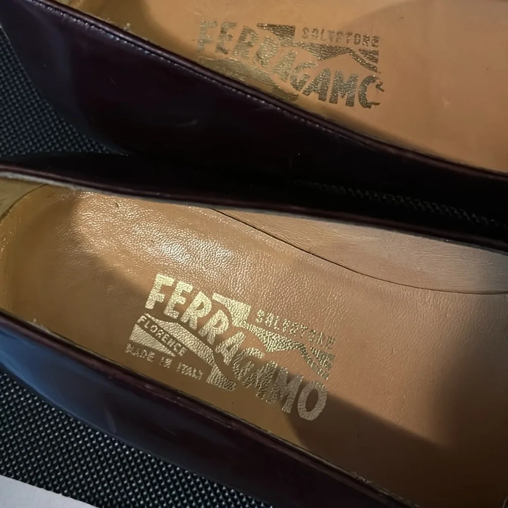 Vintage Salvatore Ferragamo Croc Embossed Burgundy Leather Tassel‎ Penny Loafers